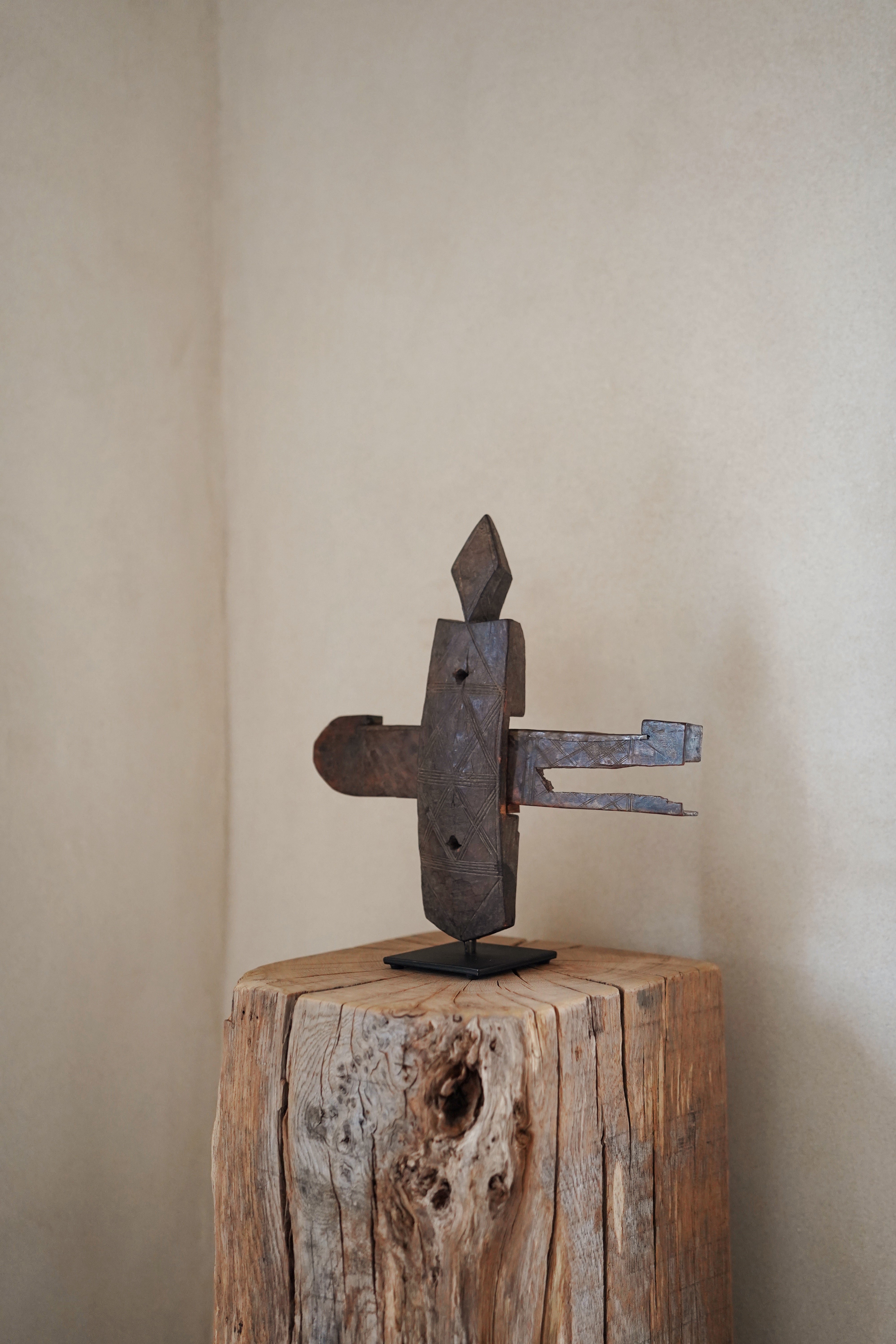 Dogon Door Lock 02