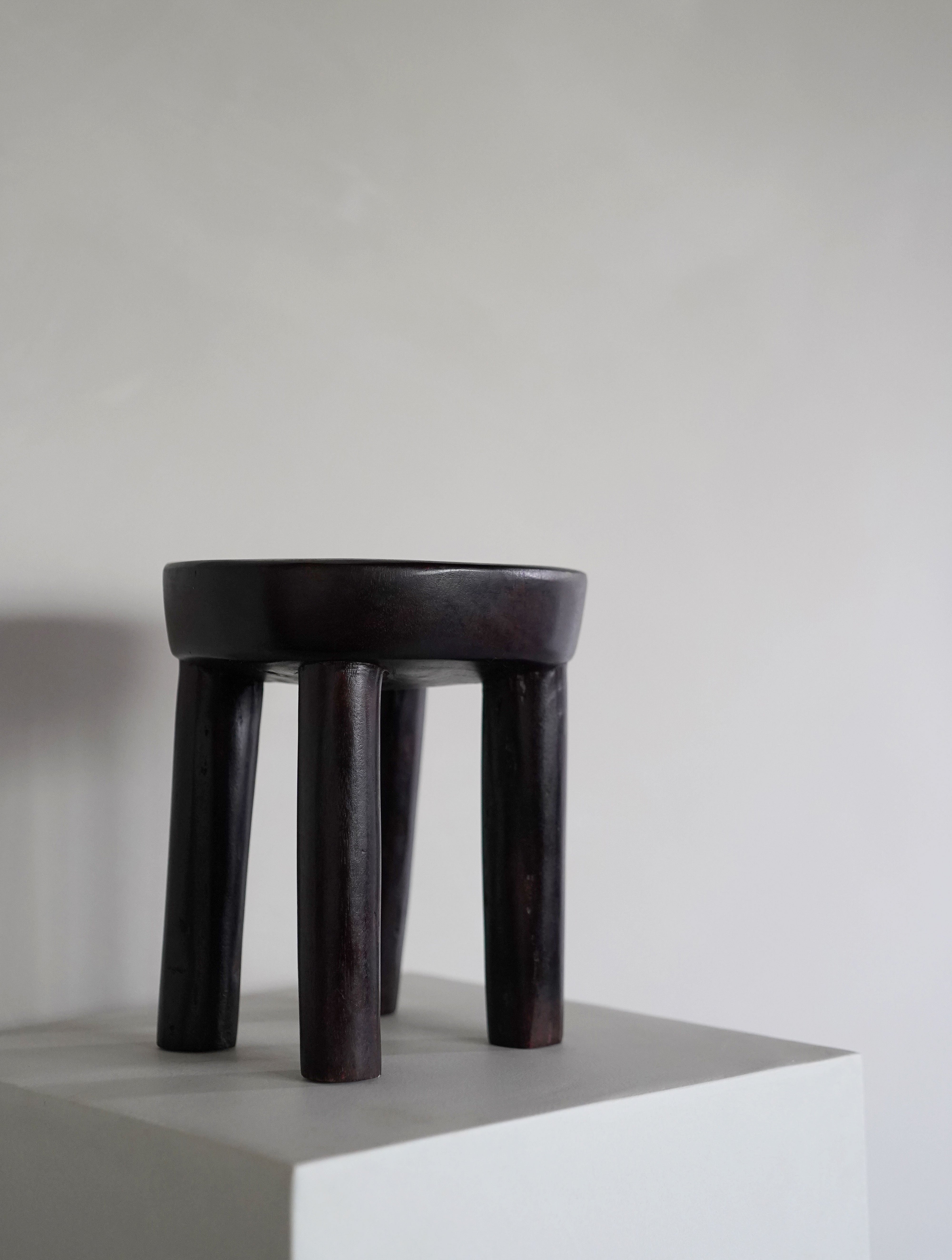 Lobi Stool