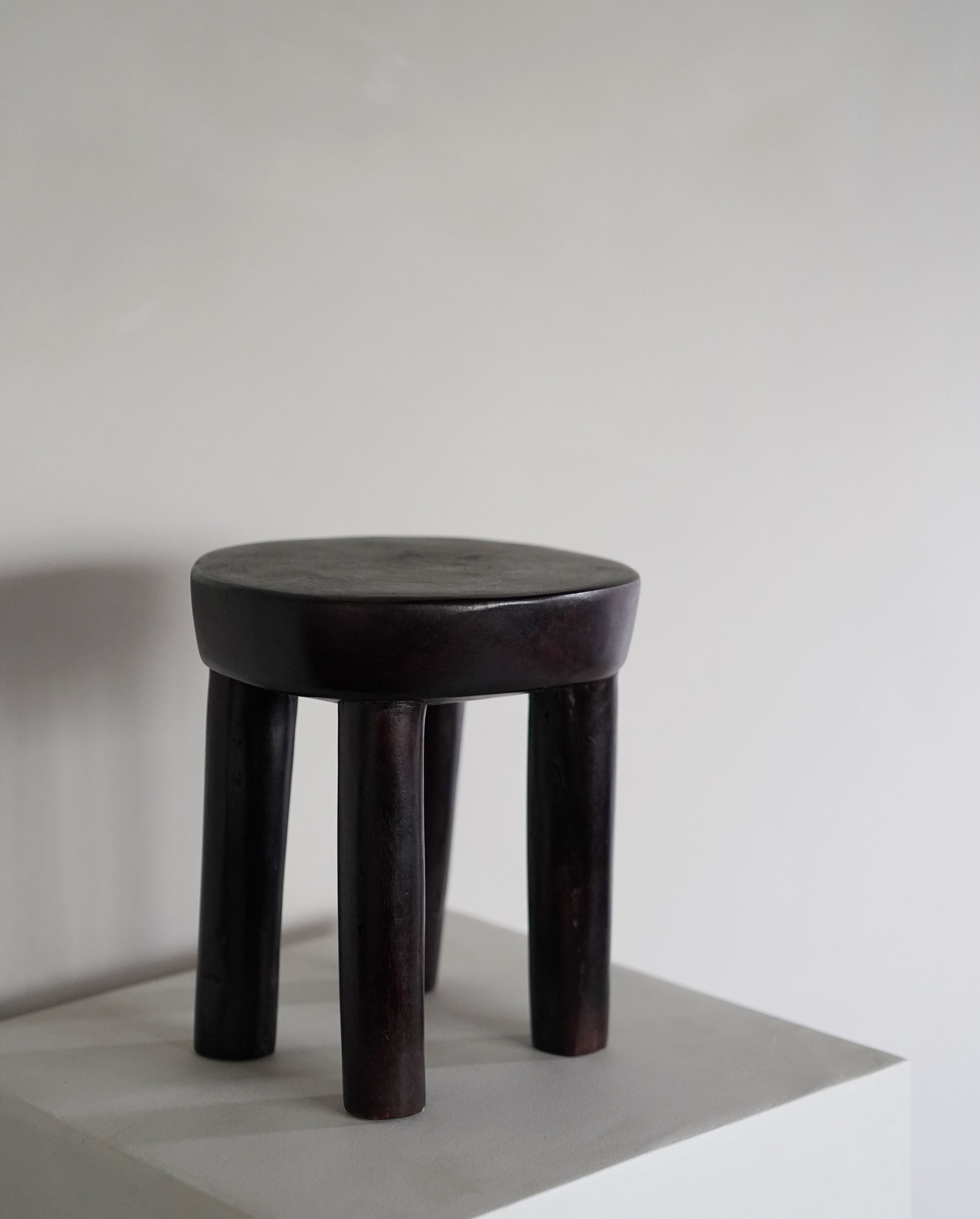 Lobi Stool 04