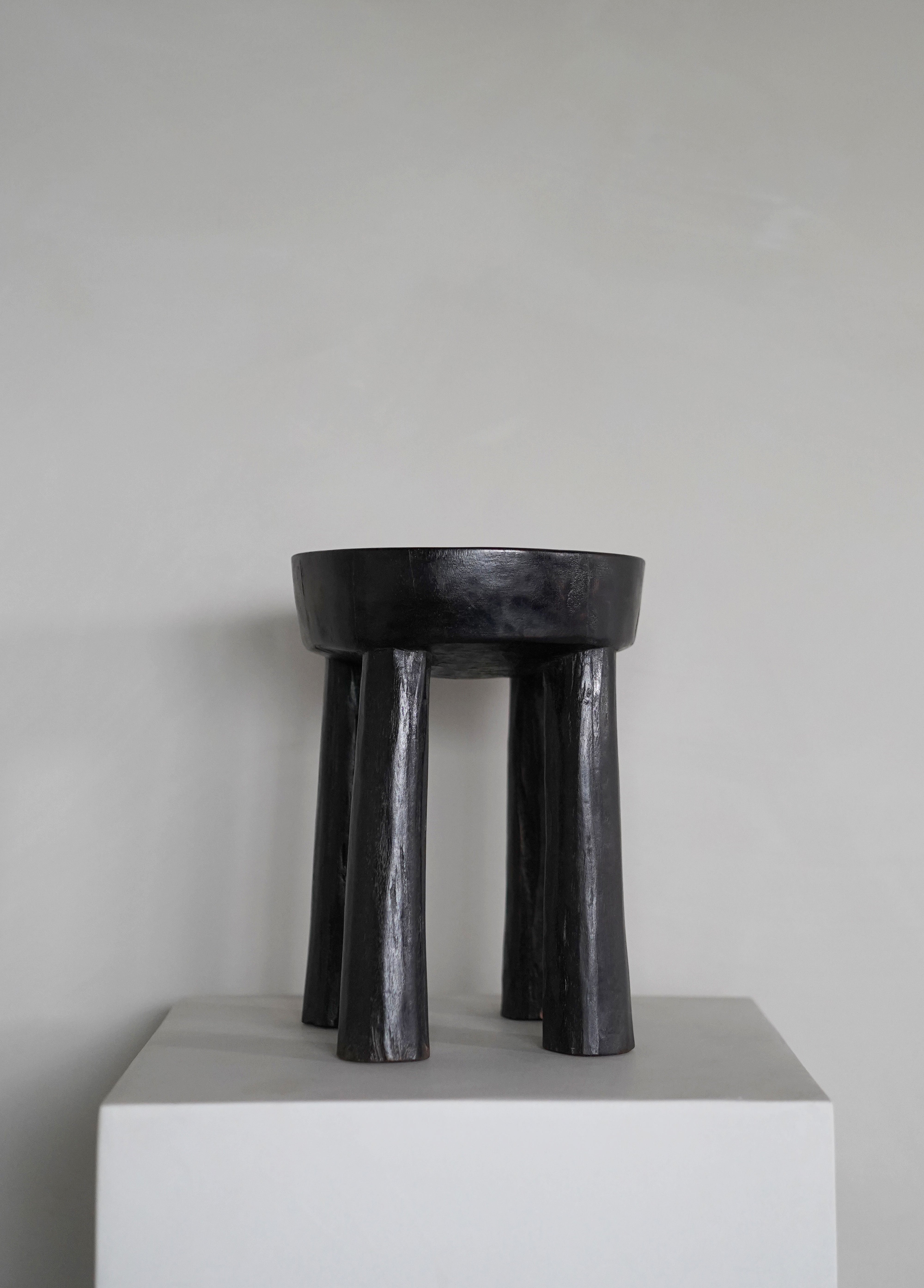 Lobi Stool