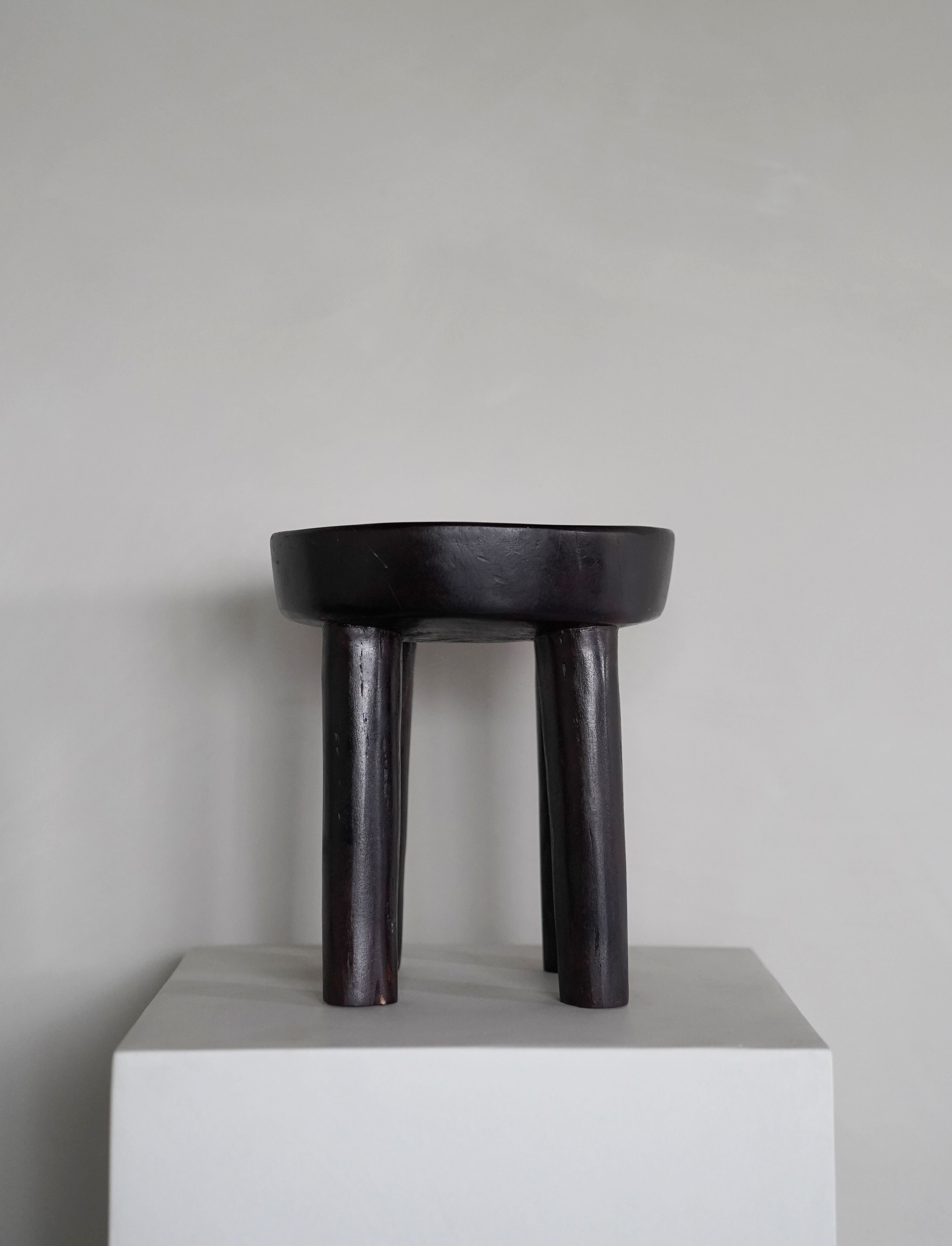 Lobi Stool