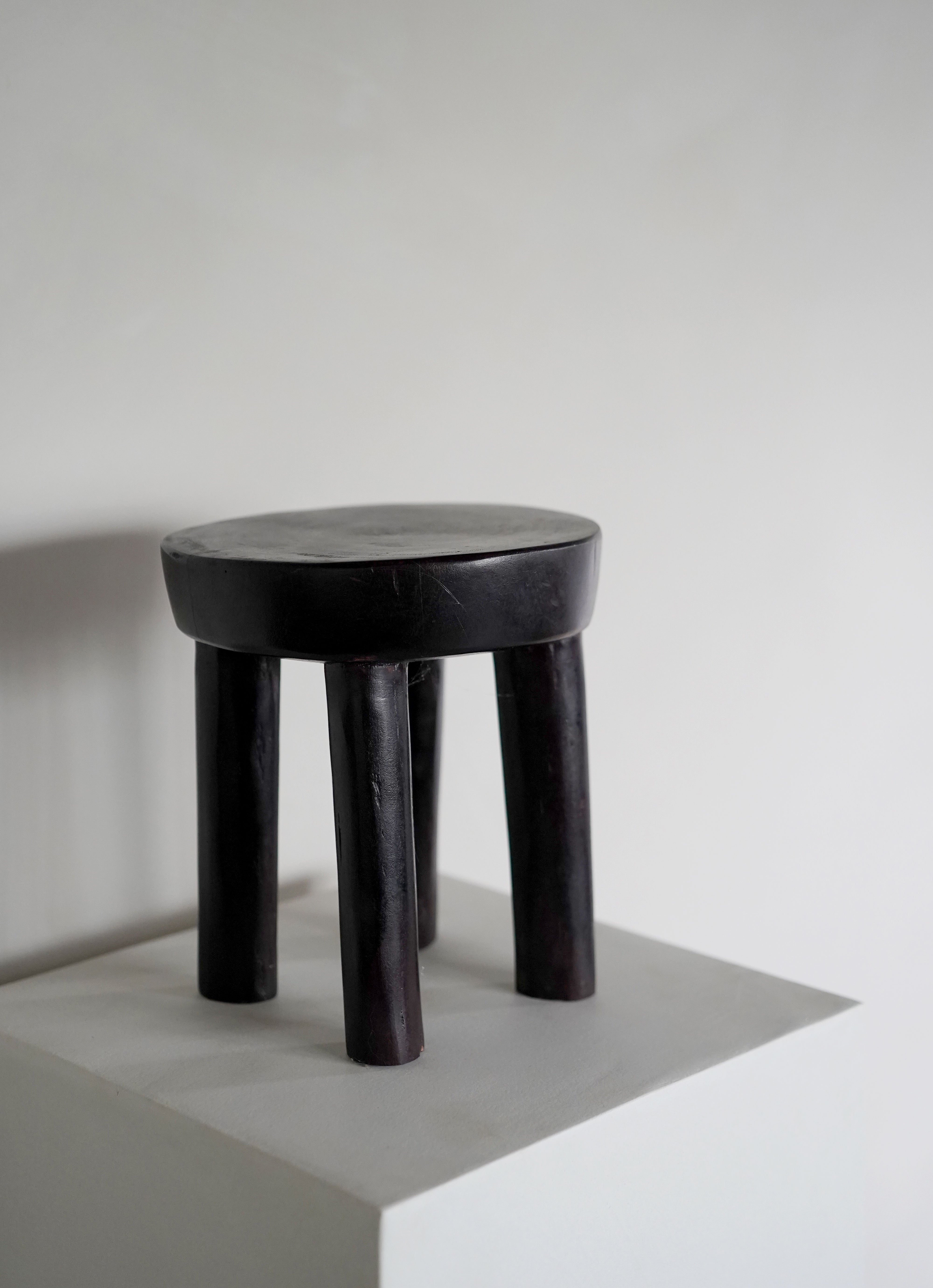 Lobi Stool 06