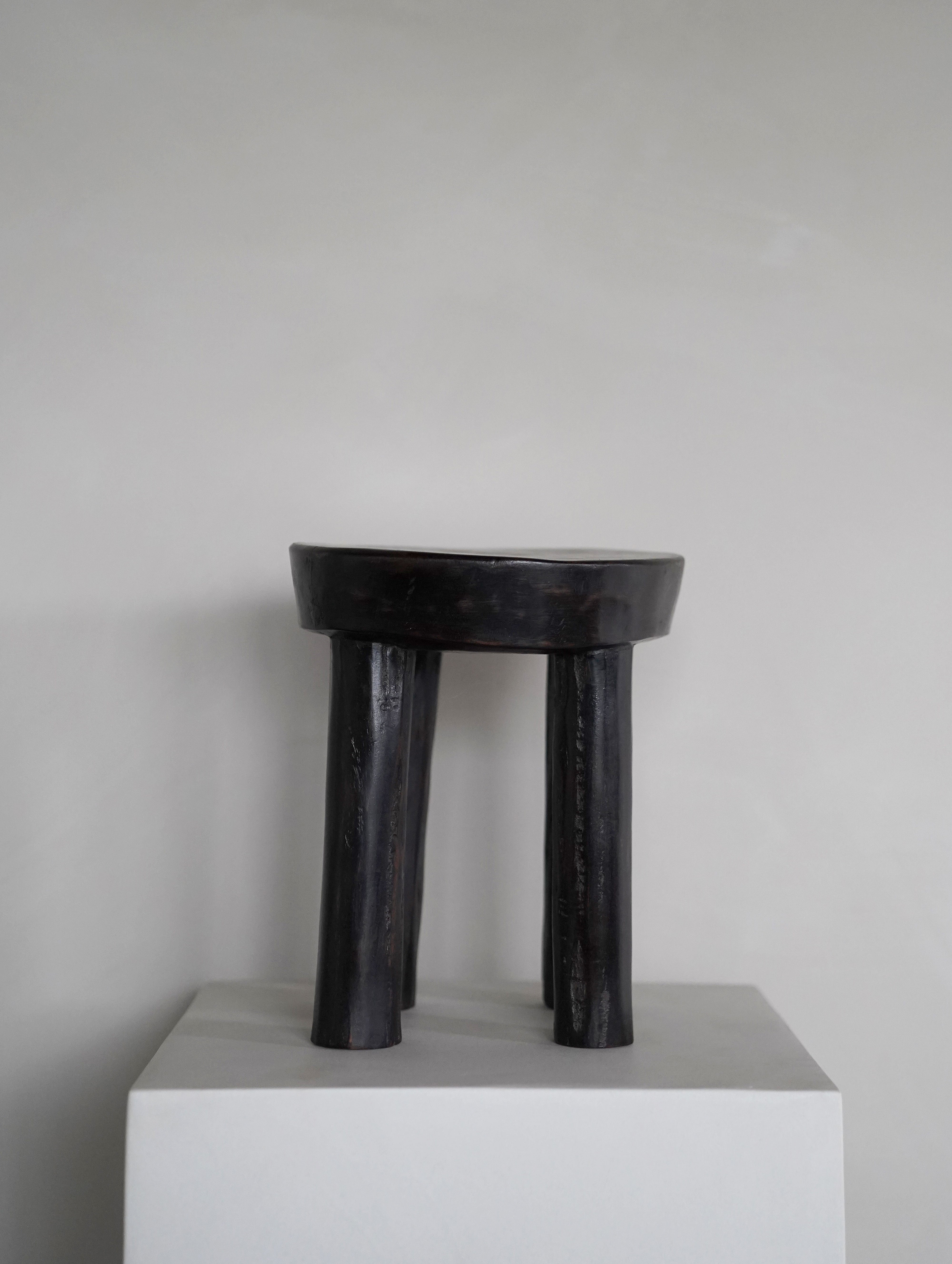 Lobi Stool