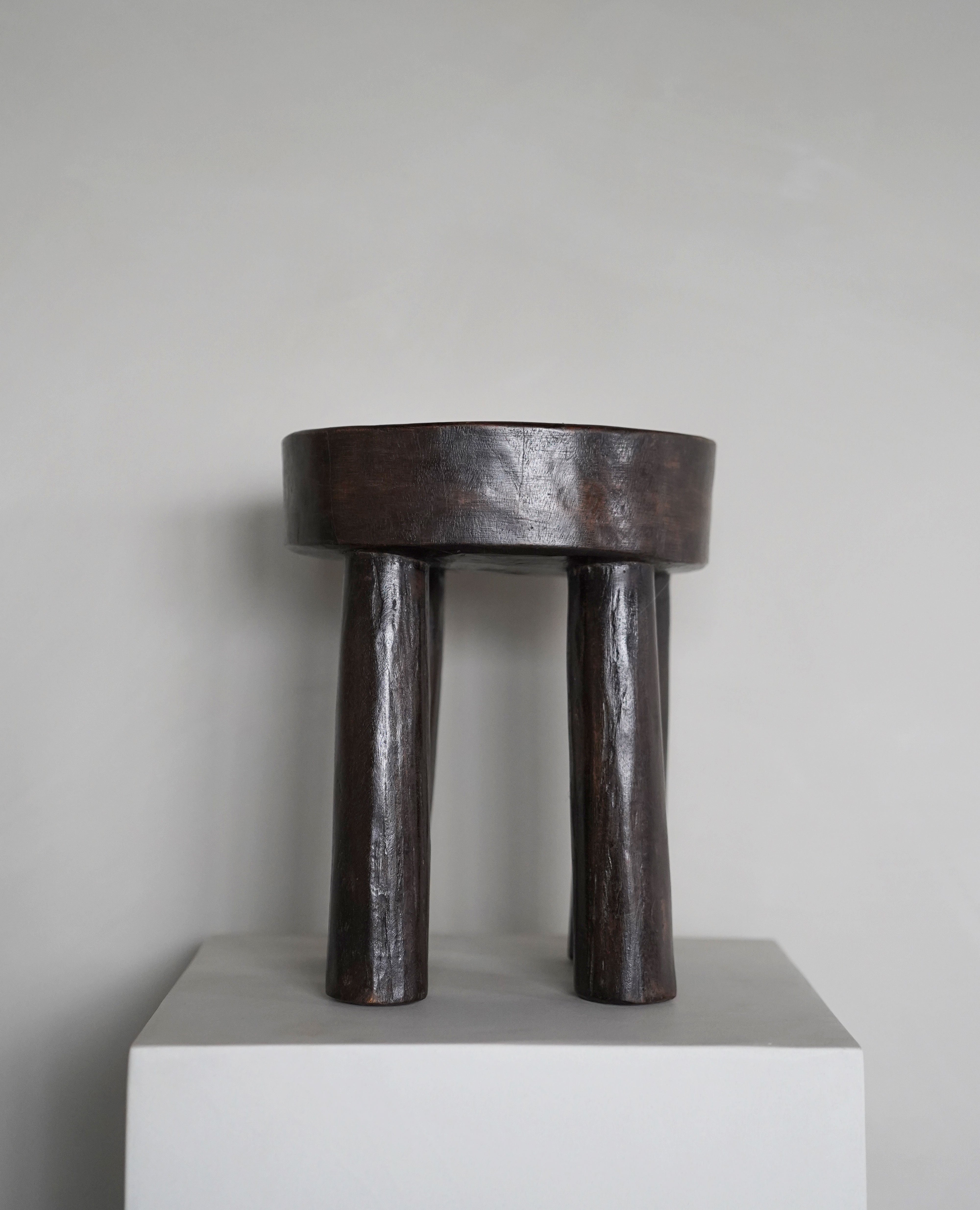 Lobi Stool