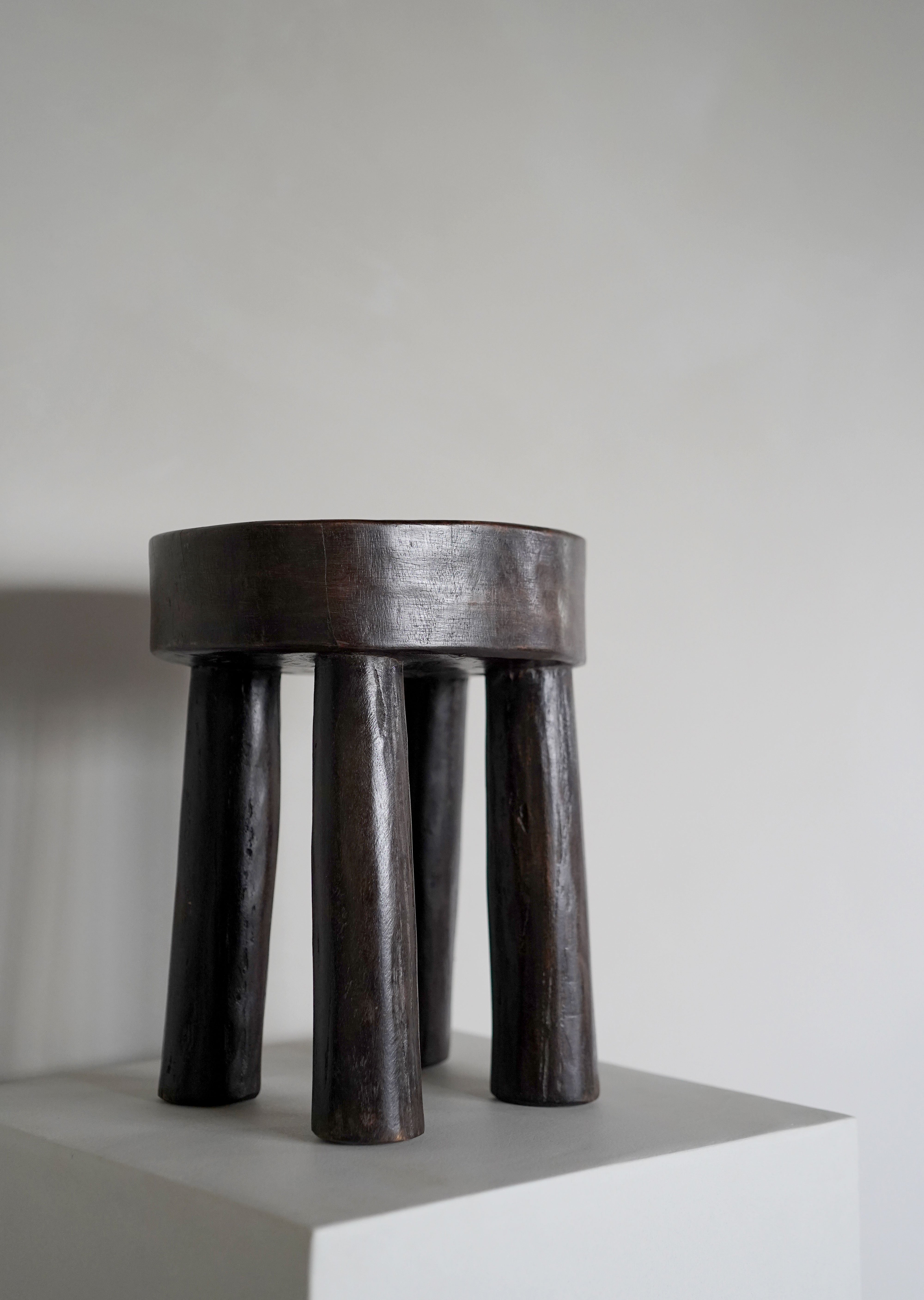 Lobi Stool