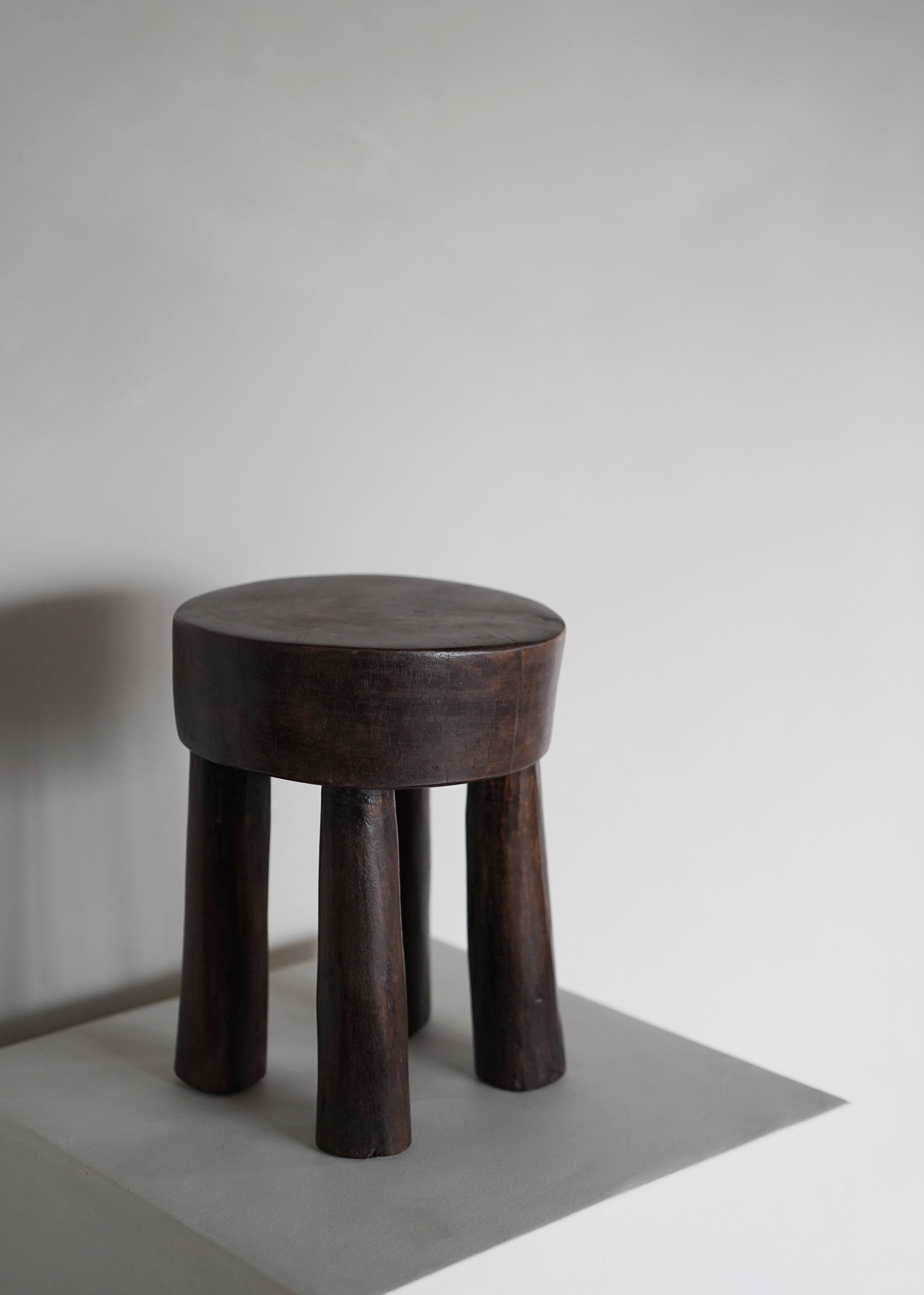 Lobi Stool