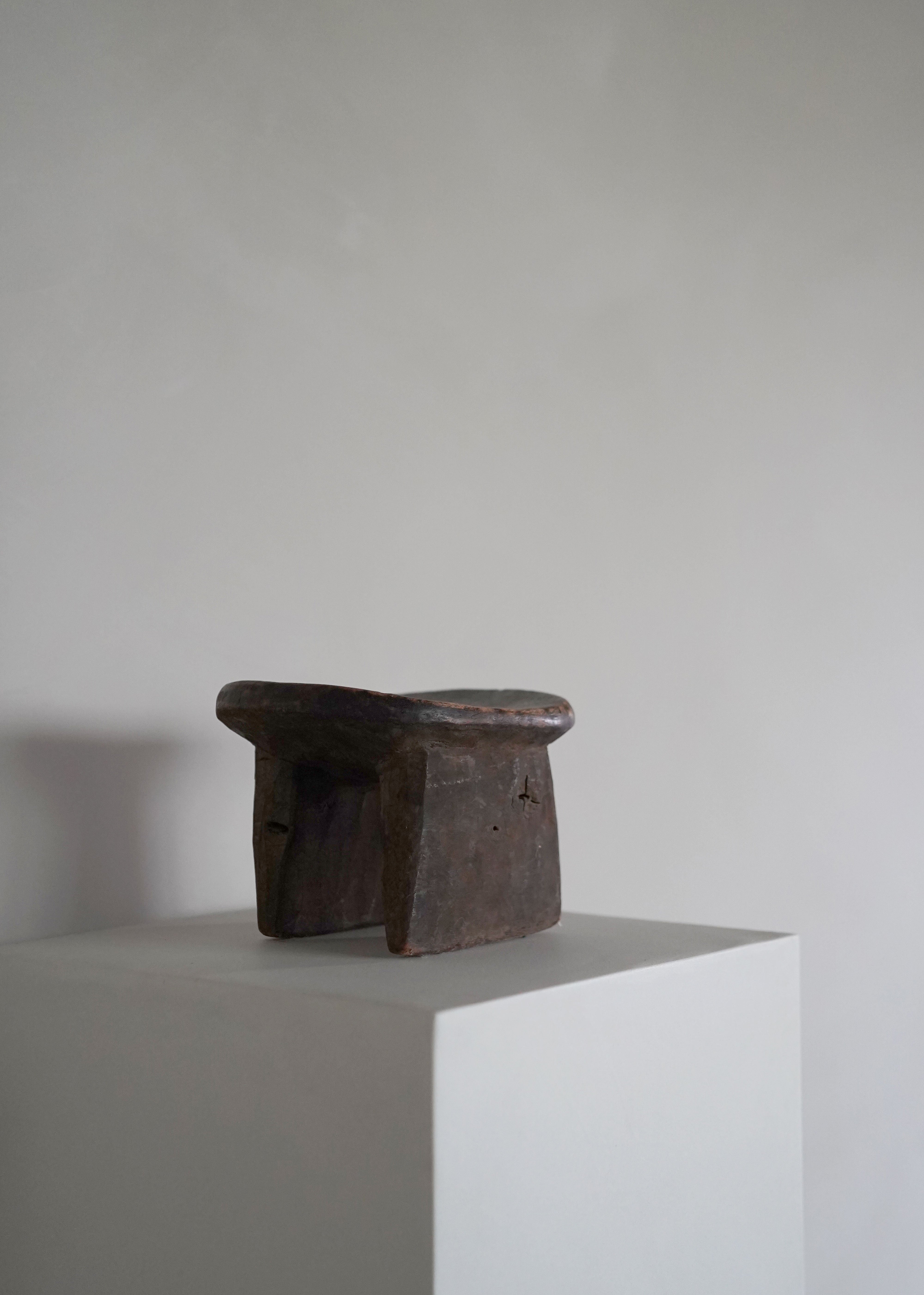 Mini Senufo Stool 01